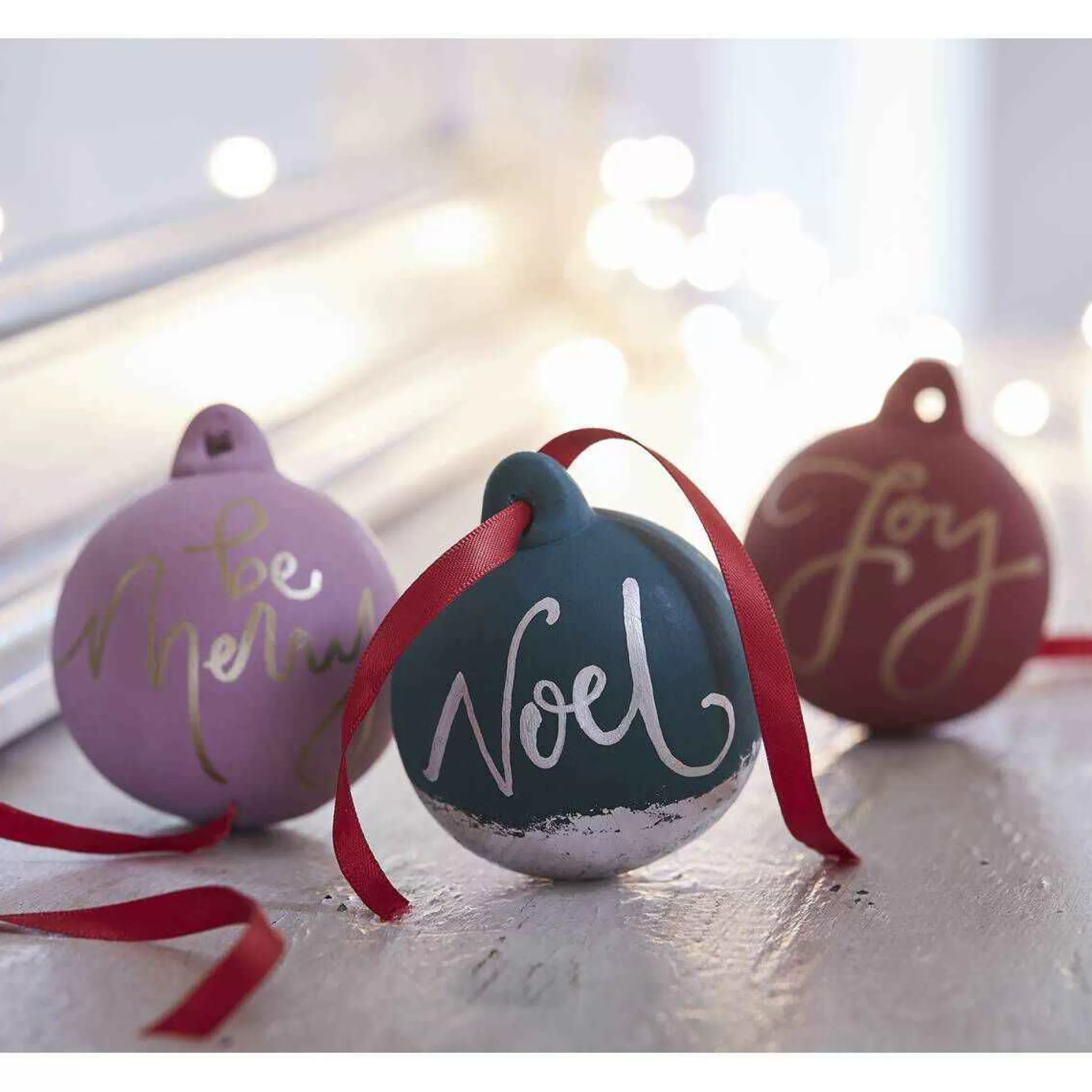 ceramic_baubles_with_jute_3_pack_7.webp Ceramic Baubles With Jute 3 Pack-Hobbycraft Sale
