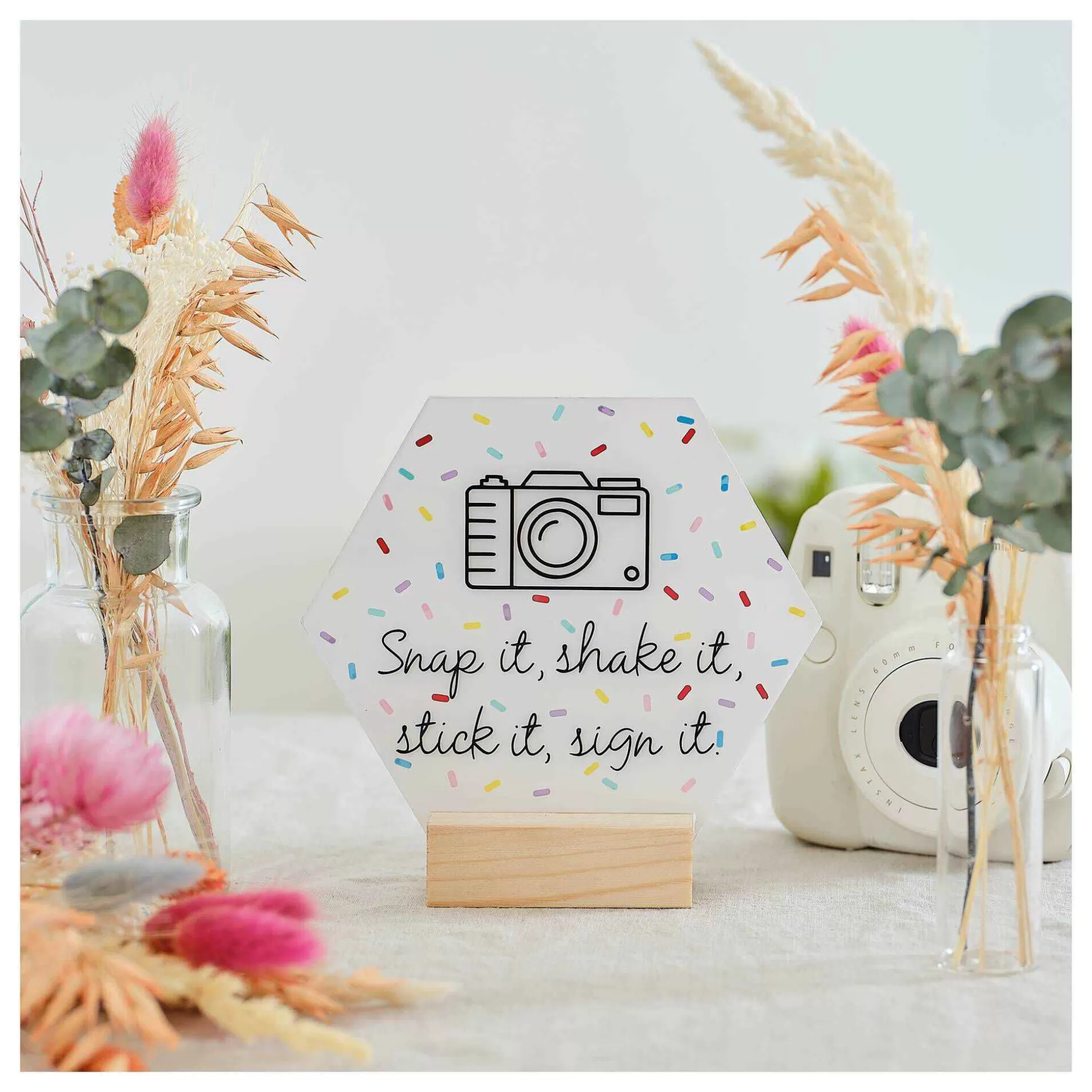 clear_hexagon_acrylic_table_sign_16cm_4.webp Clear Hexagon Acrylic Table Sign 16Cm-Hobbycraft Best